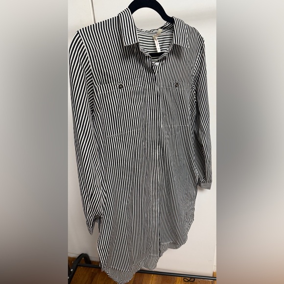 True Destiny Tops - True Destiny Black and White Vertical Stripe Button-Down Shirt M/L